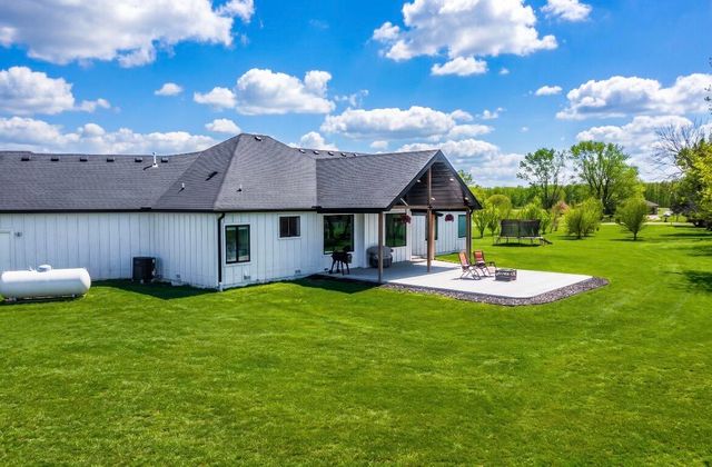 7990 E Farm Road 116, Strafford, MO 65757
