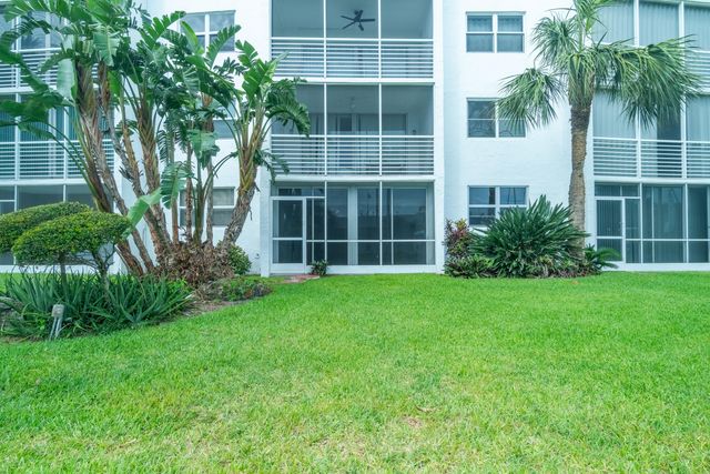 2731 NE 14th St Causeway 115, Pompano Beach, FL 33062