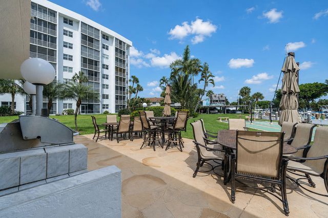 2731 NE 14th St Causeway 115, Pompano Beach, FL 33062