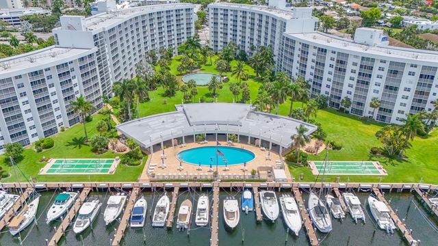 2731 NE 14th St Causeway 115, Pompano Beach, FL 33062