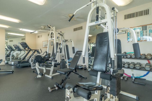 2731 NE 14th St Causeway 115, Pompano Beach, FL 33062