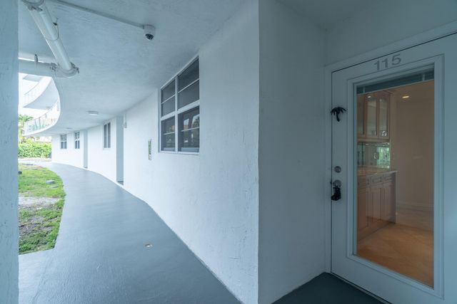 2731 NE 14th St Causeway 115, Pompano Beach, FL 33062