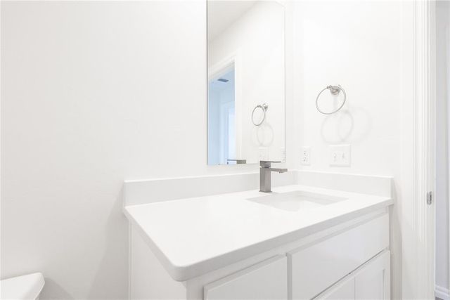 3301 Scissortail Way, Yukon, OK 73099