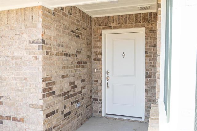 3301 Scissortail Way, Yukon, OK 73099