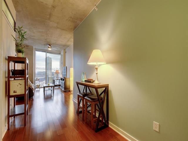 360 Nueces ST 1904, Austin, TX 78701