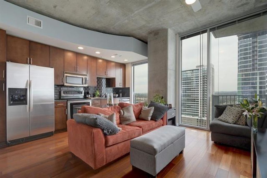 360 Nueces ST 1904, Austin, TX 78701