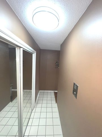 1227 S Harlem Avenue 210, Berwyn, IL 60402