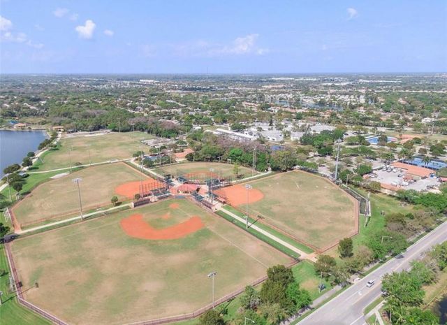 4142 NW 58TH Drive, Coconut Creek, FL 33073