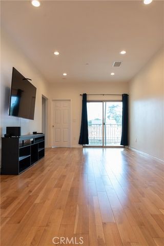 1137 N Banning Boulevard, Wilmington (los Angeles), CA 90744