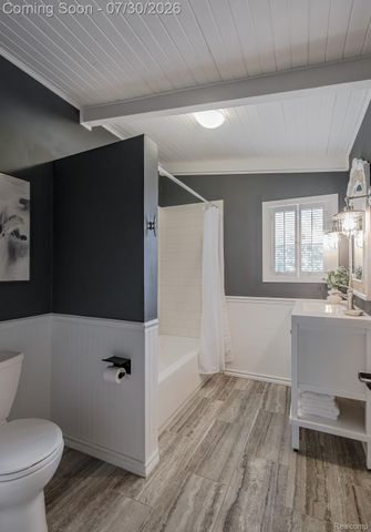 10470 King Road, Springfield Charter Township, MI 48350