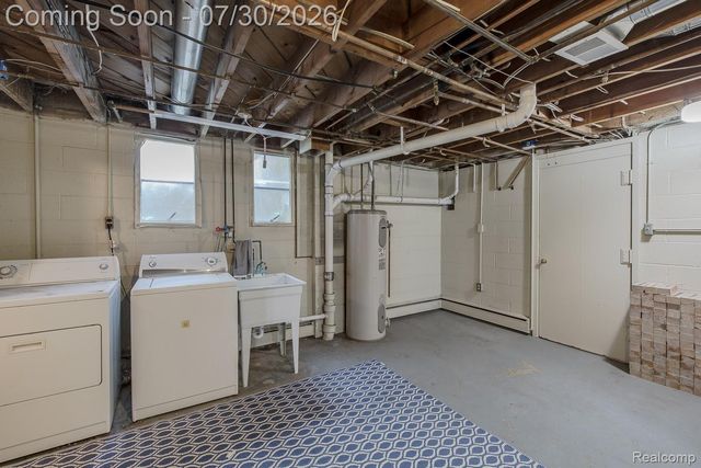 10470 King Road, Springfield Charter Township, MI 48350
