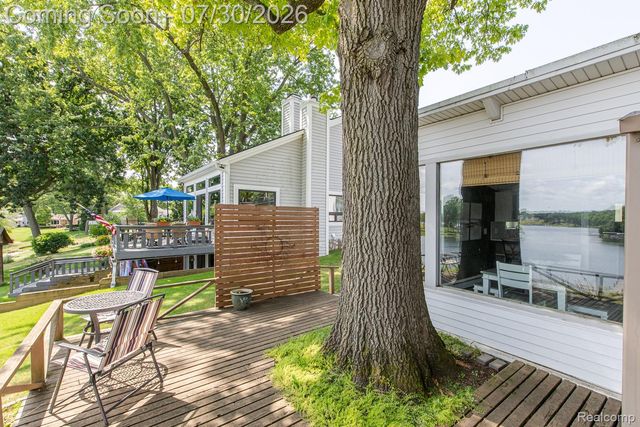10470 King Road, Springfield Charter Township, MI 48350