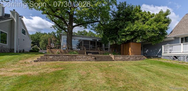 10470 King Road, Springfield Charter Township, MI 48350