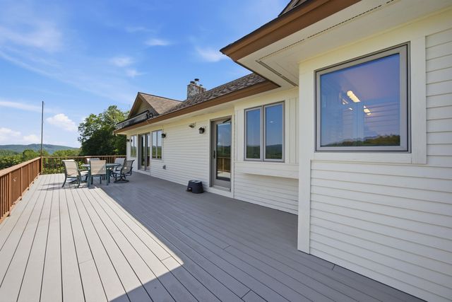 55 County Road, Hartland, VT 05089