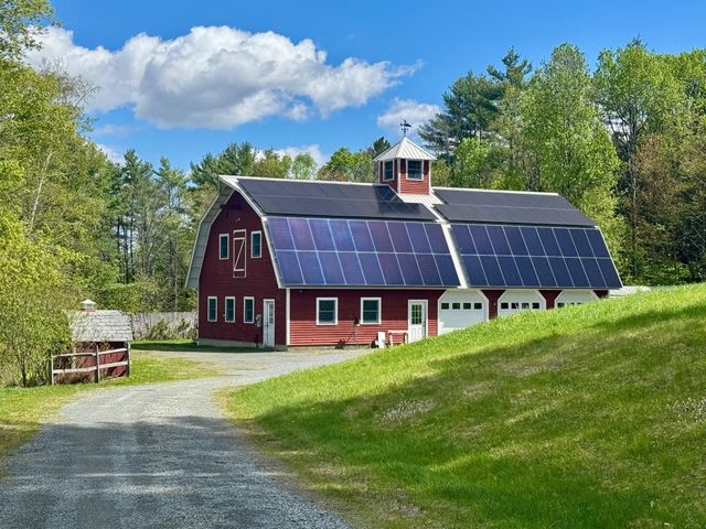 55 County Road, Hartland, VT 05089