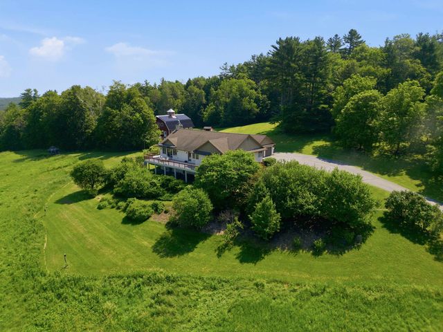 55 County Road, Hartland, VT 05089
