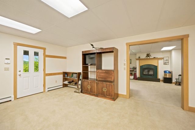 55 County Road, Hartland, VT 05089
