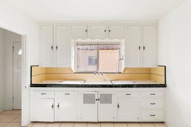 3040 Byron Street, San Diego, CA 92106