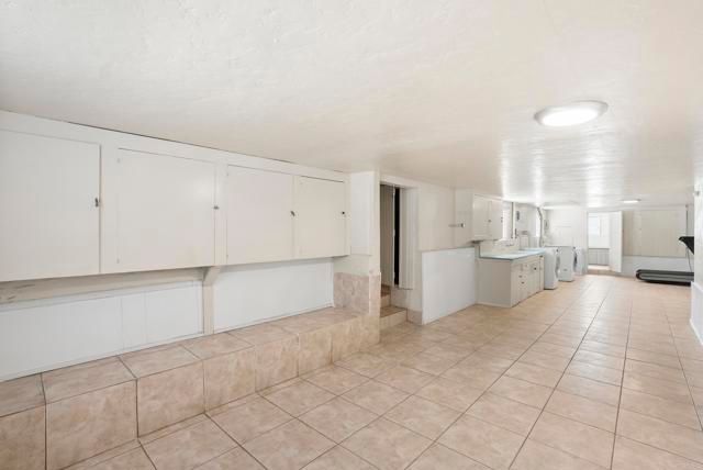 3040 Byron Street, San Diego, CA 92106