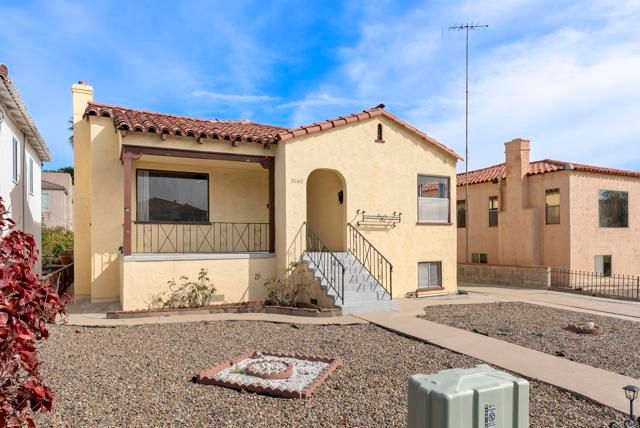 3040 Byron Street, San Diego, CA 92106