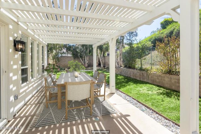185 Laurel Wood Court, Simi Valley, CA 93065