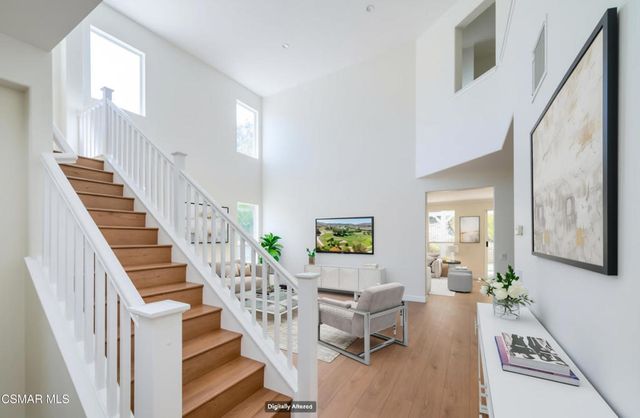 185 Laurel Wood Court, Simi Valley, CA 93065