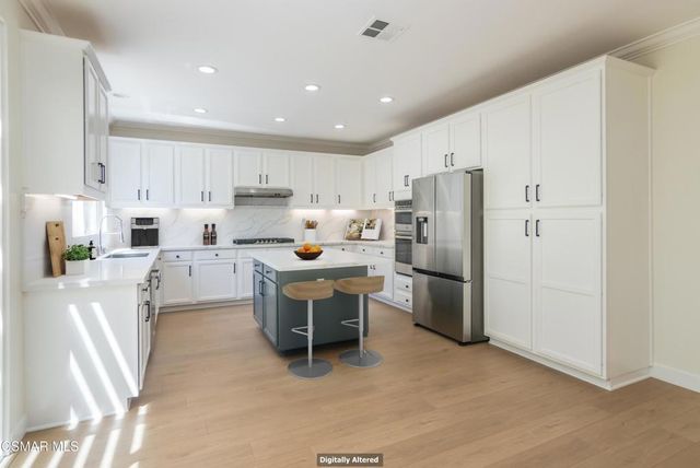 185 Laurel Wood Court, Simi Valley, CA 93065