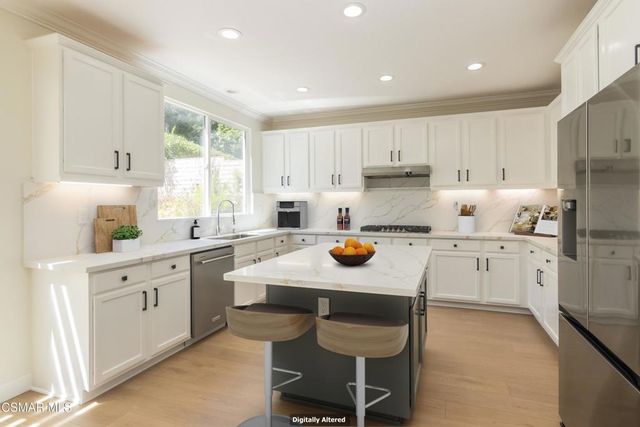 185 Laurel Wood Court, Simi Valley, CA 93065