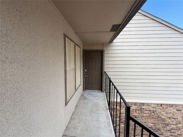 5300 Keller Springs Road 2075, Dallas, TX 75248