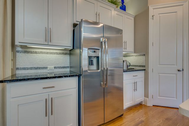 528 Sandy Lane, Flower Mound, TX 75022