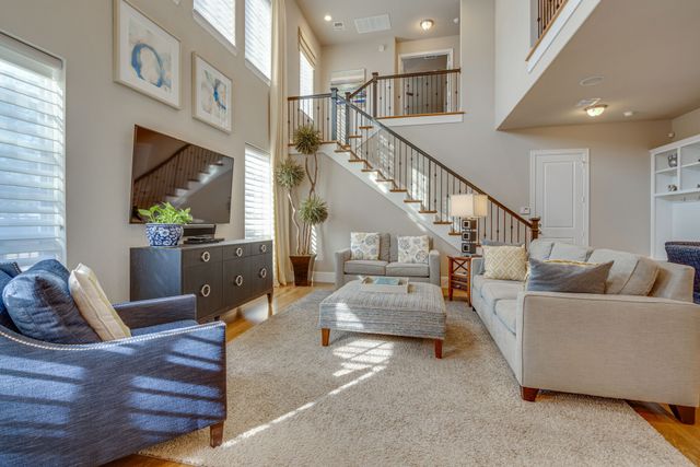 528 Sandy Lane, Flower Mound, TX 75022