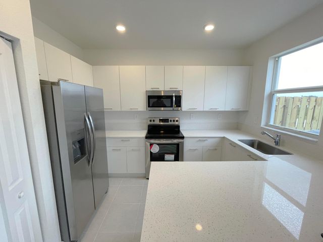 12432 NW 23rd Court 12432, Miami, FL 33167