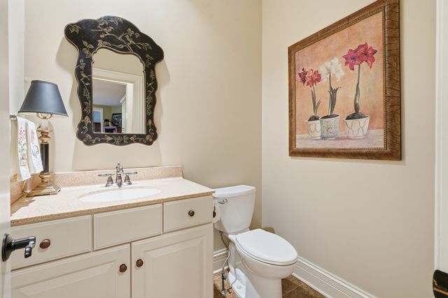 26 Chippiannock Place, Rock Island, IL 61201