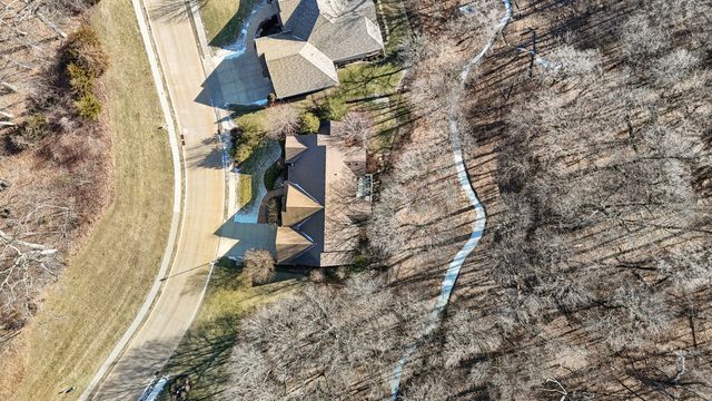 26 Chippiannock Place, Rock Island, IL 61201