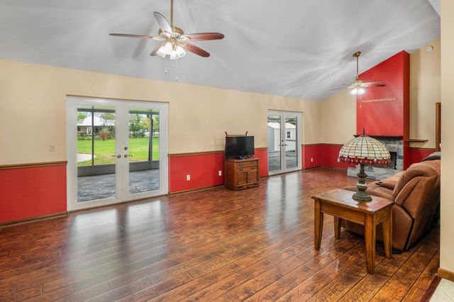 14035 SW 20th Street, Davie, FL 33325