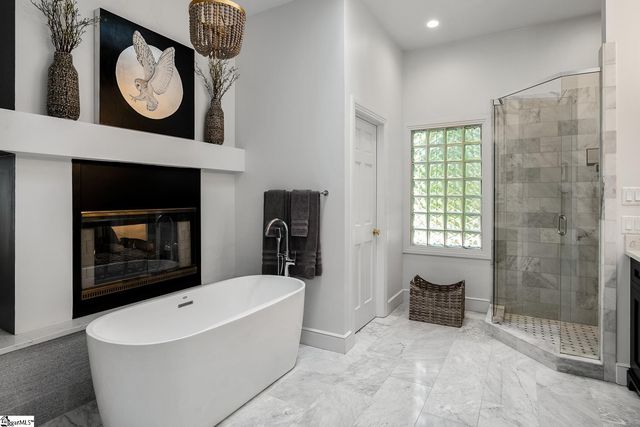 204 Mcalister Lake Drive, Easley, SC 29642