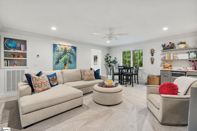 204 Mcalister Lake Drive, Easley, SC 29642