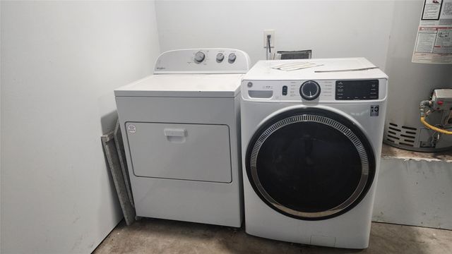 6 Rain Walk, The Woodlands, TX 77380