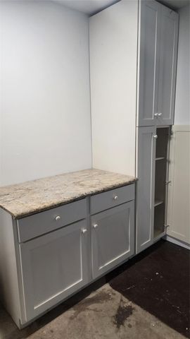 6 Rain Walk, The Woodlands, TX 77380