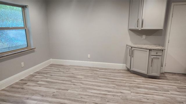 6 Rain Walk, The Woodlands, TX 77380