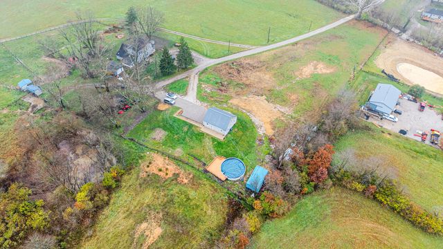 9031 Persimmon Grove Pike, Alexandria, KY 41001