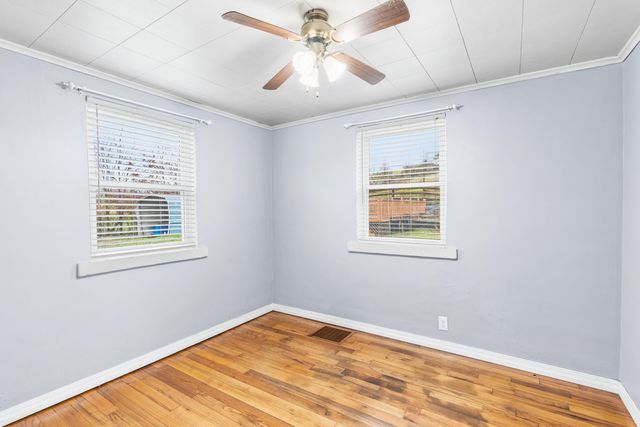 9031 Persimmon Grove Pike, Alexandria, KY 41001