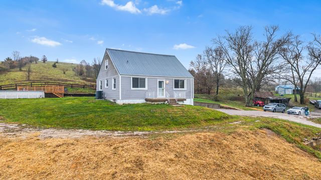 9031 Persimmon Grove Pike, Alexandria, KY 41001