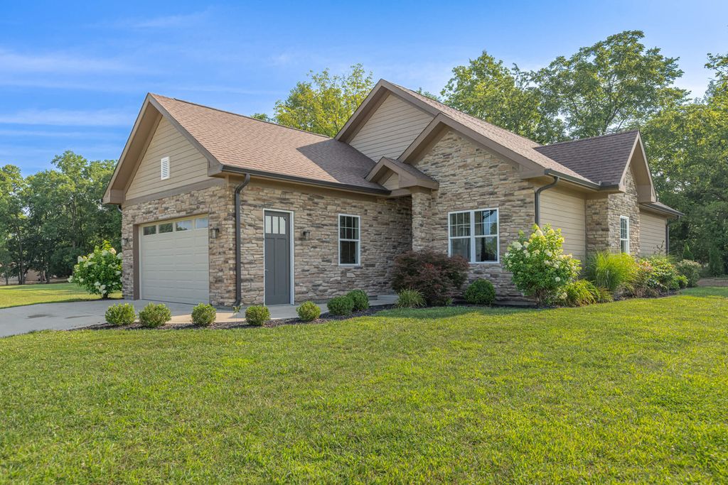 278 E Powell Avenue 278 E Powell Avenue, Urbana, OH 43078