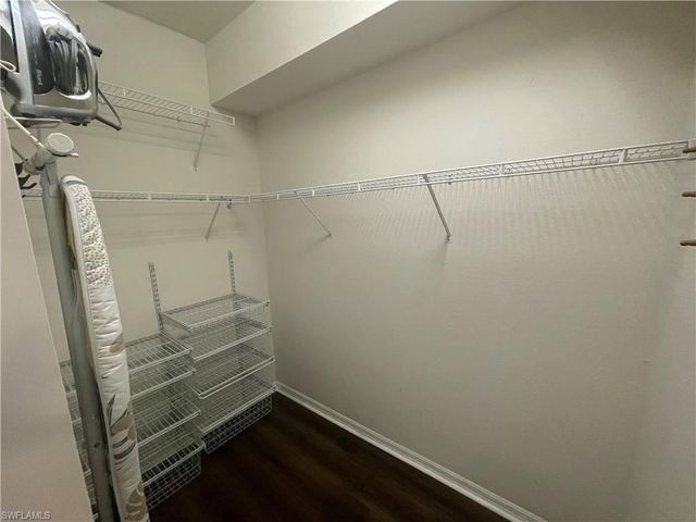 5708 Greenwood CIR 48, Naples, FL 34112
