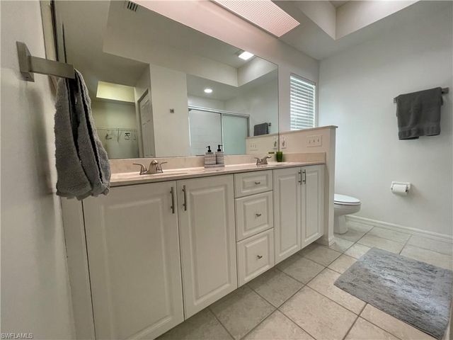 5708 Greenwood CIR 48, Naples, FL 34112