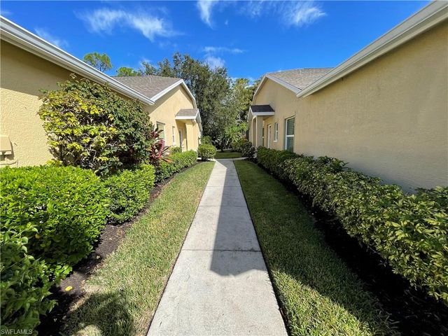 5708 Greenwood CIR 48, Naples, FL 34112