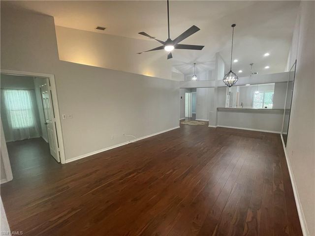 5708 Greenwood CIR 48, Naples, FL 34112