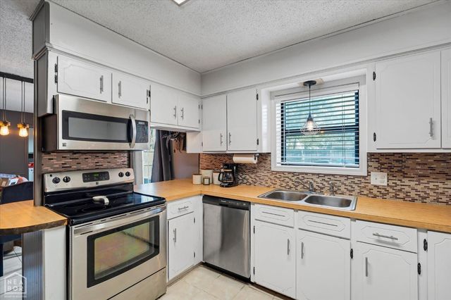 123 E Gum Street, Walnut Ridge, AR 72476