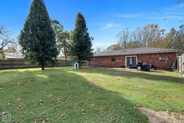 123 E Gum Street, Walnut Ridge, AR 72476
